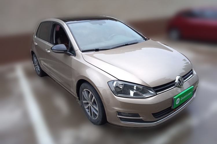 Used Volkswagen Golf 2017 230TSI Automatic Luxury Million-Vehicle Commemorative Edition Front Right 45 Deg