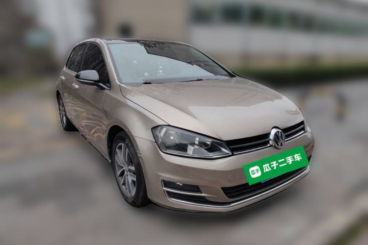 Used Volkswagen Golf 2017 230TSI Automatic Luxury Million-Vehicle Commemorative Edition Front Right 45 Deg