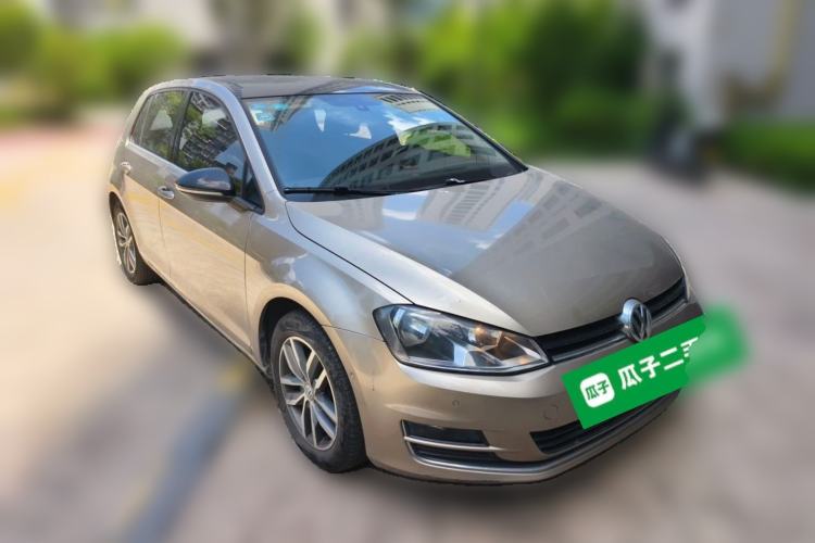 Used Volkswagen Golf 2017 230TSI Automatic Luxury Million-Vehicle Commemorative Edition Front Right 45 Deg