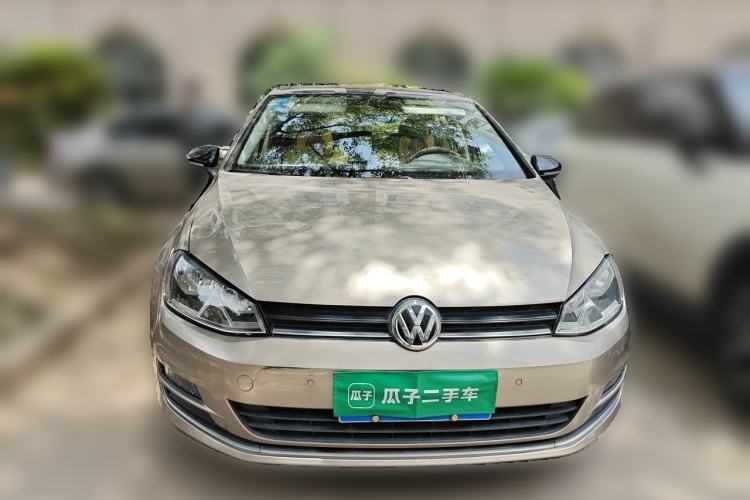 Used Volkswagen Golf 2017 1.6L Automatic Comfort Million-Vehicle Anniversary Edition Front