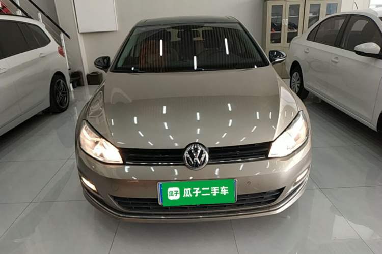 Used Volkswagen Golf 2017 230TSI Automatic Luxury Million-Vehicle Commemorative Edition Front