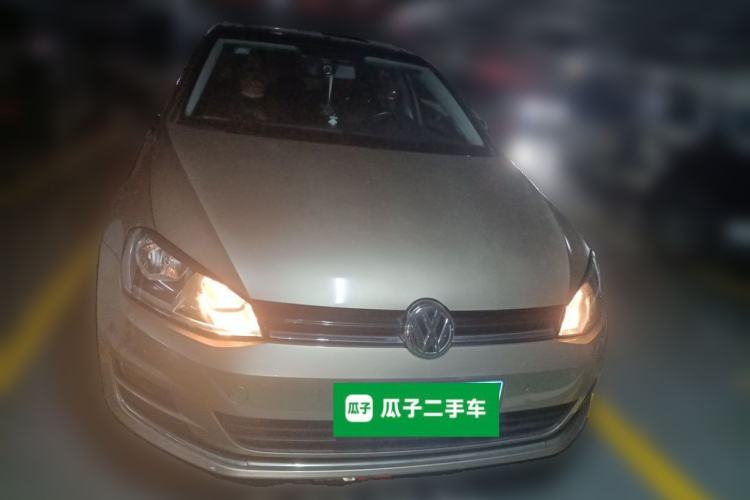 Used Volkswagen Golf 2017 1.6L Automatic Comfort Million-Vehicle Anniversary Edition Front