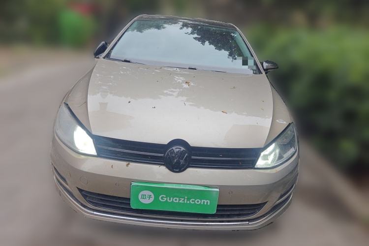 Used Volkswagen Golf 2017 1.6L Automatic Comfort Million-Vehicle Anniversary Edition Front