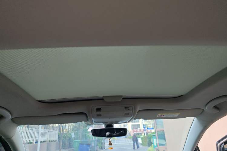 Used Volkswagen Golf 2017 230TSI Automatic Luxury Million-Vehicle Commemorative Edition Headliner