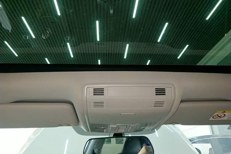Used Volkswagen Golf 2017 230TSI Automatic Luxury Million-Vehicle Commemorative Edition Headliner