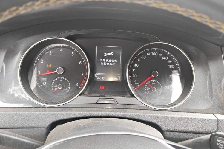 Used Volkswagen Golf 2017 230TSI Automatic Comfort Edition – Celebrating Milestone of One Million Units Instrument Cluster