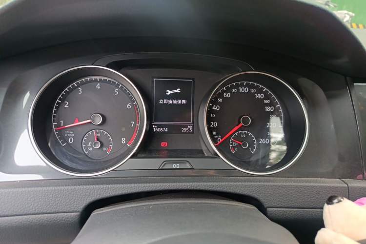 Used Volkswagen Golf 2017 1.6L Automatic Comfort Million-Vehicle Anniversary Edition Instrument Cluster