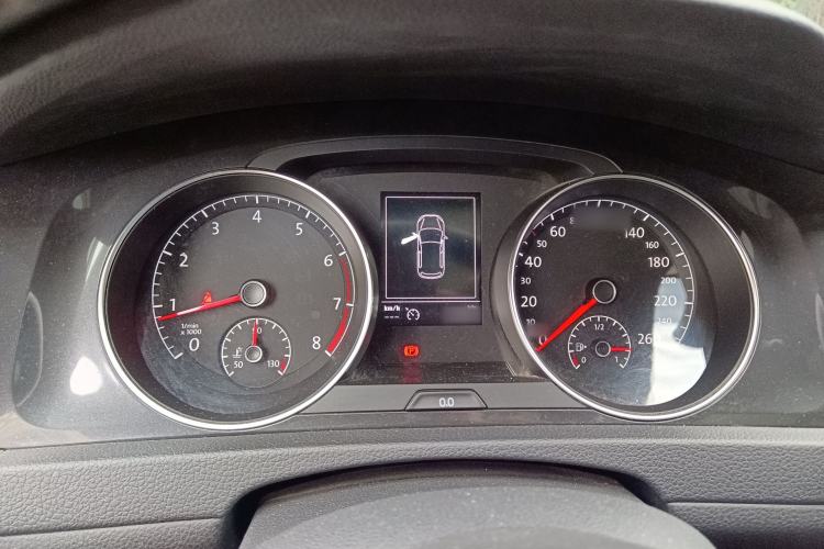 Used Volkswagen Golf 2017 230TSI Manual Comfort Edition – Celebrating Milestone of One Million Units Instrument Cluster