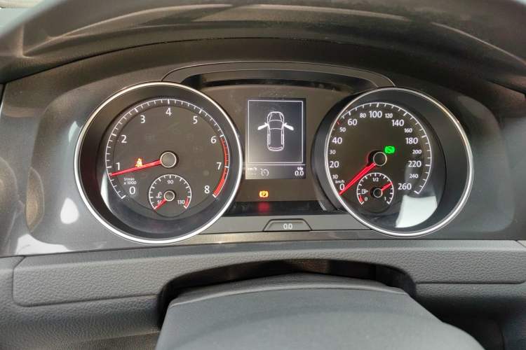 Used Volkswagen Golf 2017 230TSI Automatic Luxury Million-Vehicle Commemorative Edition Instrument Cluster