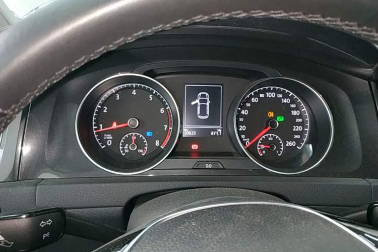 Used Volkswagen Golf 2017 230TSI Automatic Luxury Million-Vehicle Commemorative Edition Instrument Cluster