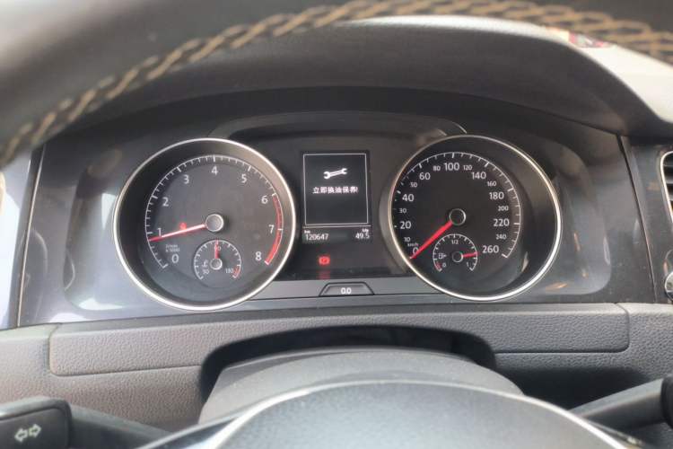 Used Volkswagen Golf 2017 230TSI Automatic Comfort Edition – Celebrating Milestone of One Million Units Instrument Cluster