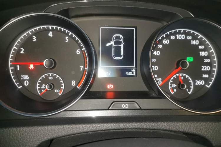 Used Volkswagen Golf 2017 230TSI Automatic Luxury Million-Vehicle Commemorative Edition Instrument Cluster
