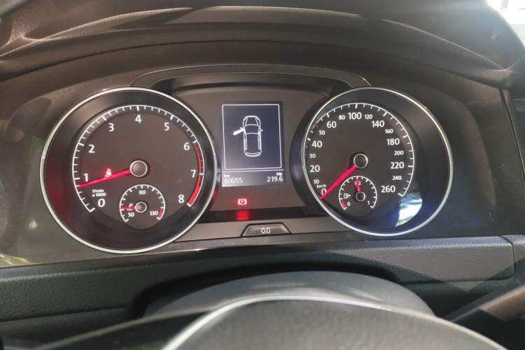 Used Volkswagen Golf 2017 230TSI Automatic Luxury Million-Vehicle Commemorative Edition Instrument Cluster
