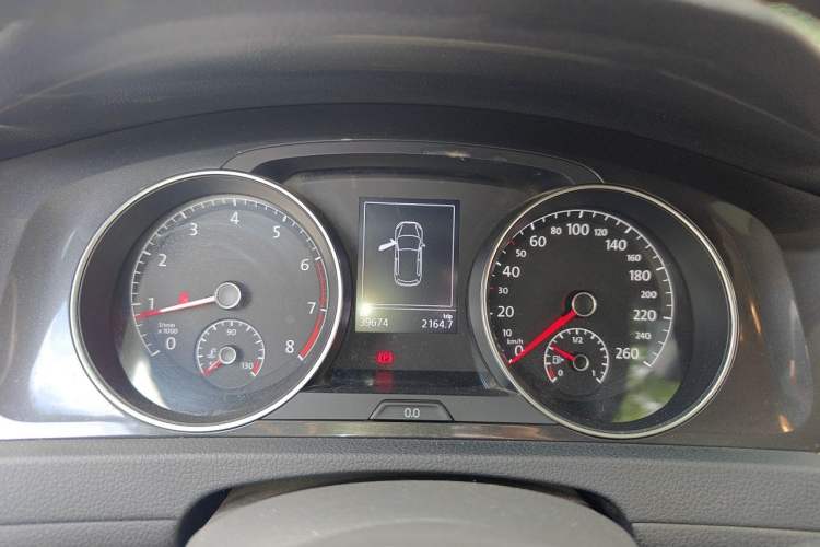 Used Volkswagen Golf 2017 230TSI Automatic Luxury Million-Vehicle Commemorative Edition Instrument Cluster
