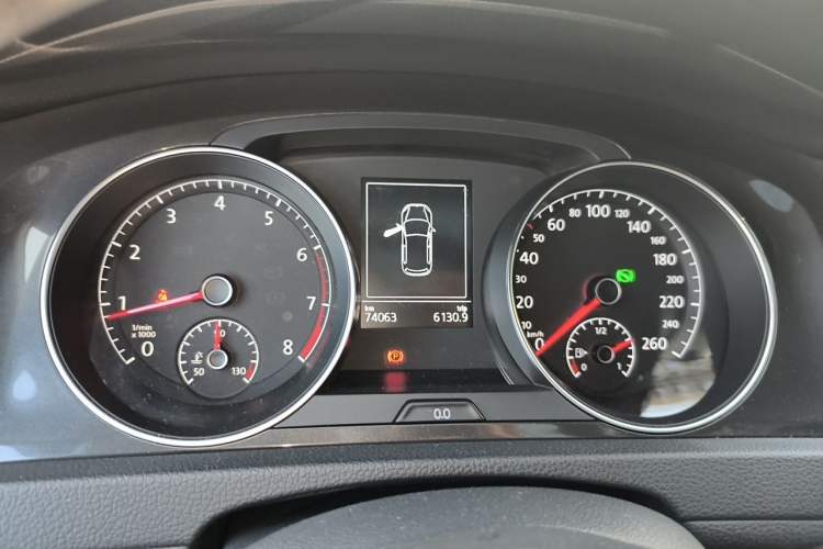Used Volkswagen Golf 2017 230TSI Automatic Luxury Million-Vehicle Commemorative Edition Instrument Cluster