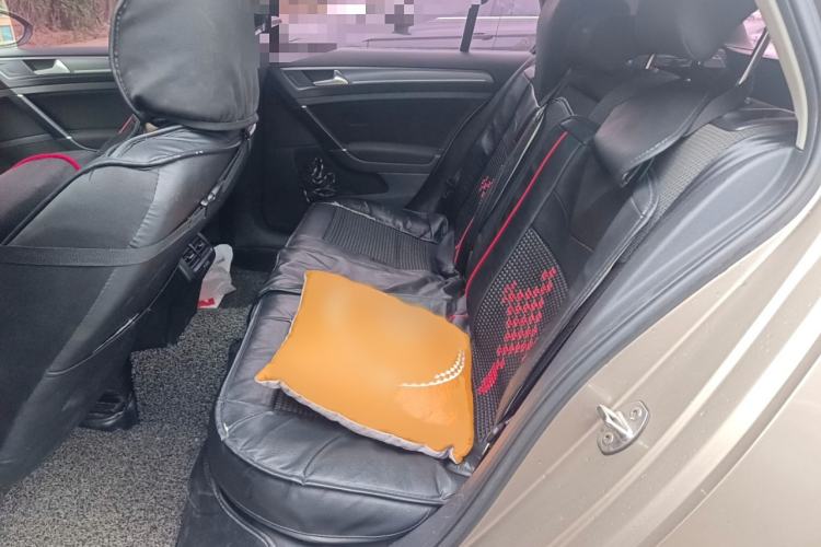 Used Volkswagen Golf 2017 230TSI Manual Comfort Edition – Celebrating Milestone of One Million Units Interior 4