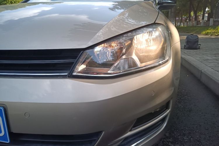 Used Volkswagen Golf 2017 1.6L Automatic Comfort Million-Vehicle Anniversary Edition Left Front Headlight