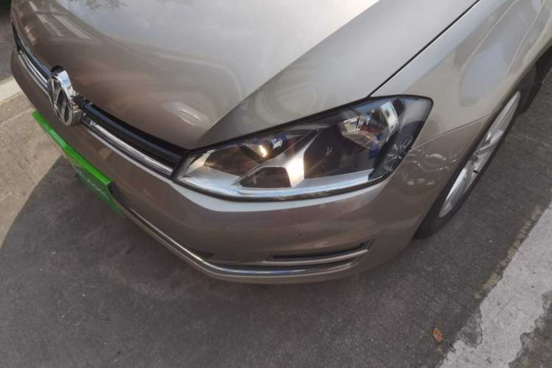 Used Volkswagen Golf 2017 230TSI Automatic Comfort Edition – Celebrating Milestone of One Million Units Left Front Headlight