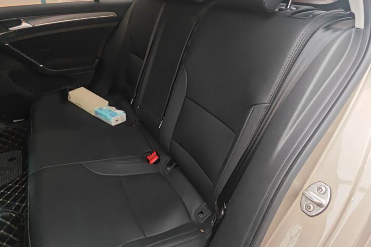 Used Volkswagen Golf 2017 230TSI Automatic Comfort Edition – Celebrating Milestone of One Million Units Left Rear Seat