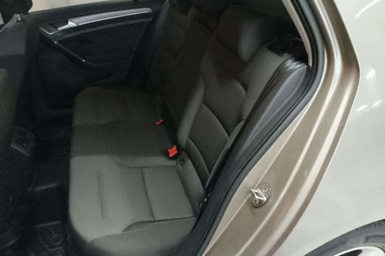 Used Volkswagen Golf 2017 230TSI Automatic Comfort Edition – Celebrating Milestone of One Million Units Left Rear Seat