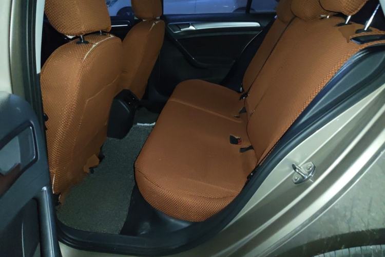 Used Volkswagen Golf 2017 1.6L Automatic Comfort Million-Vehicle Anniversary Edition Left Rear Seat