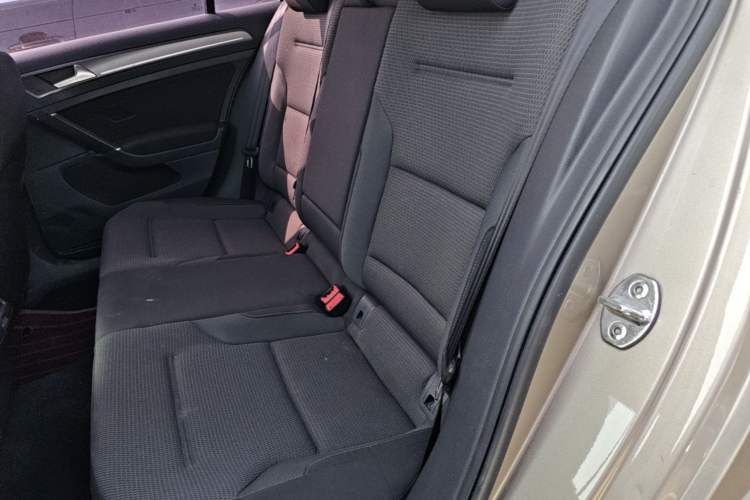 Used Volkswagen Golf 2017 230TSI Automatic Comfort Edition – Celebrating Milestone of One Million Units Left Rear Seat