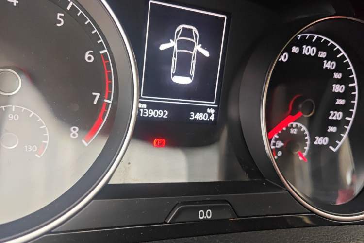 Used Volkswagen Golf 2017 230TSI Automatic Comfort Edition – Celebrating Milestone of One Million Units Odometer Close Up