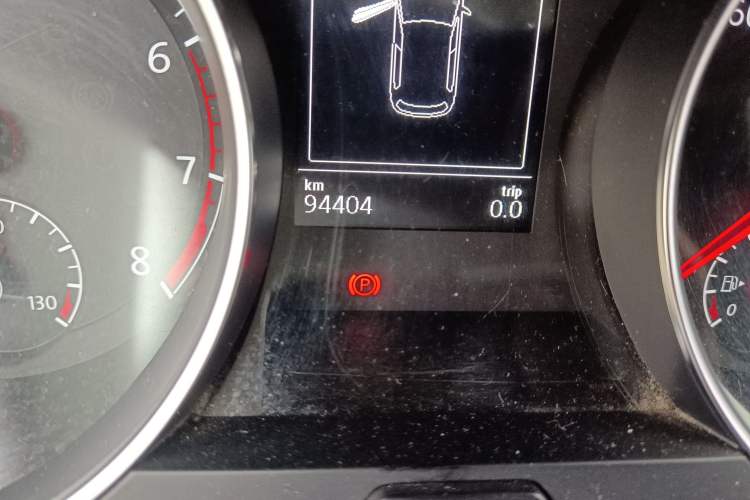 Used Volkswagen Golf 2017 230TSI Manual Comfort Edition – Celebrating Milestone of One Million Units Odometer Close Up