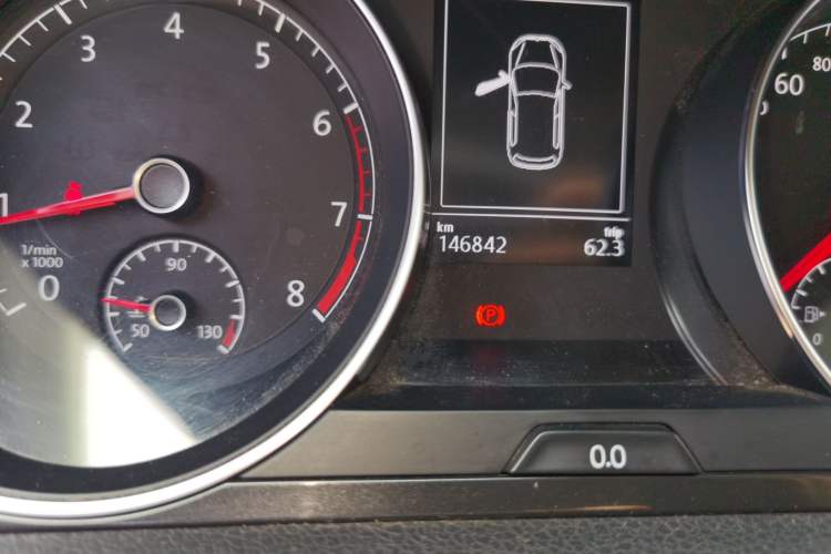 Used Volkswagen Golf 2017 230TSI Automatic Comfort Edition – Celebrating Milestone of One Million Units Odometer Close Up