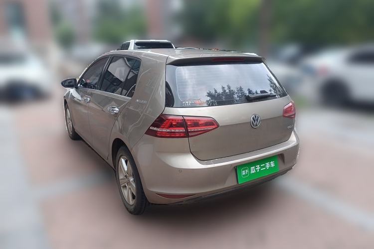 Used Volkswagen Golf 2017 1.6L Automatic Comfort Million-Vehicle Anniversary Edition Rear Left 45 Deg