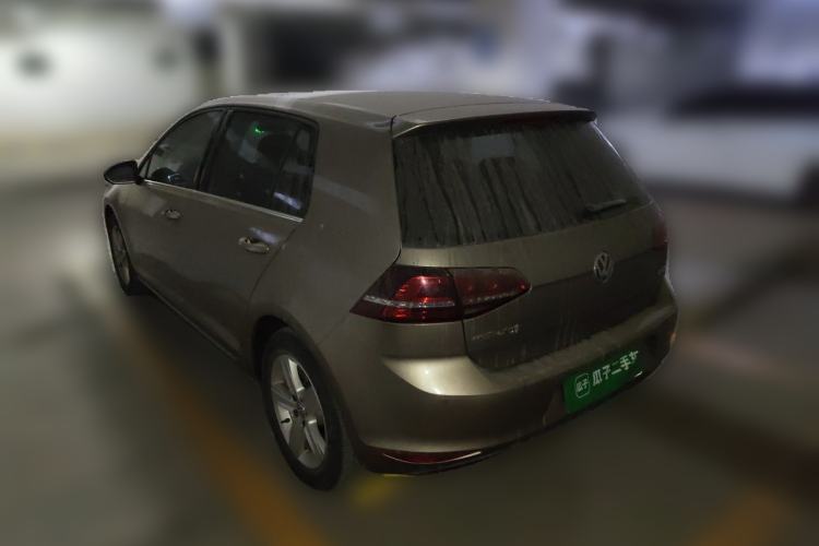 Used Volkswagen Golf 2017 1.6L Automatic Comfort Million-Vehicle Anniversary Edition Rear Left 45 Deg