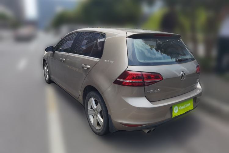 Used Volkswagen Golf 2017 230TSI Automatic Comfort Edition – Celebrating Milestone of One Million Units Rear Left 45 Deg