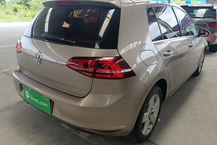 Used Volkswagen Golf 2017 230TSI Automatic Comfort Edition – Celebrating Milestone of One Million Units Rear Right 45 Deg