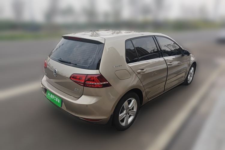 Used Volkswagen Golf 2017 230TSI Automatic Comfort Edition – Celebrating Milestone of One Million Units Rear Right 45 Deg