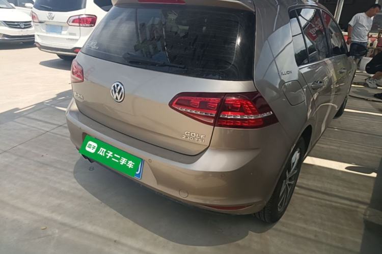Used Volkswagen Golf 2017 230TSI Automatic Luxury Million-Vehicle Commemorative Edition Rear Right 45 Deg
