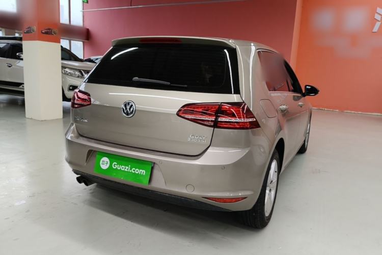 Used Volkswagen Golf 2017 230TSI Automatic Comfort Edition – Celebrating Milestone of One Million Units Rear Right 45 Deg