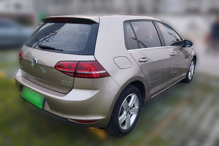 Used Volkswagen Golf 2017 230TSI Automatic Comfort Edition – Celebrating Milestone of One Million Units Rear Right 45 Deg