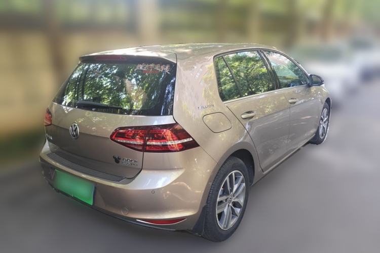 Used Volkswagen Golf 2017 230TSI Automatic Luxury Million-Vehicle Commemorative Edition Rear Right 45 Deg