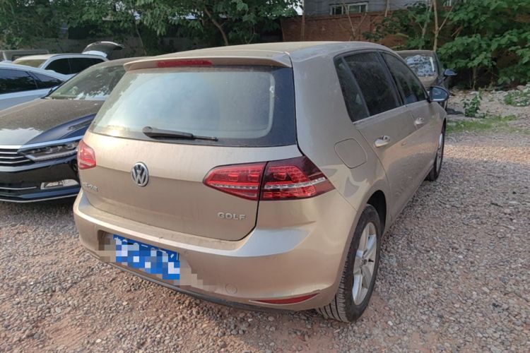 Used Volkswagen Golf 2017 1.6L Automatic Comfort Million-Vehicle Anniversary Edition Rear Right 45 Deg