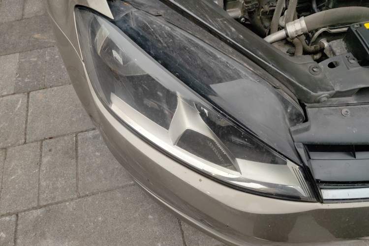 Used Volkswagen Golf 2017 230TSI Automatic Luxury Million-Vehicle Commemorative Edition Right Front Headlight