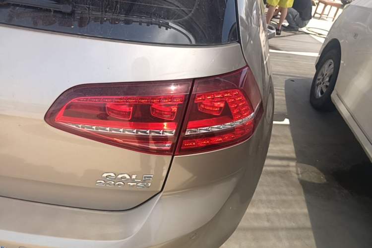 Used Volkswagen Golf 2017 230TSI Automatic Luxury Million-Vehicle Commemorative Edition Right Rear Taillight