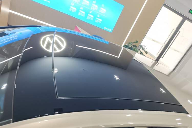 Used Volkswagen Golf 2017 230TSI Automatic Comfort Edition – Celebrating Milestone of One Million Units Roof