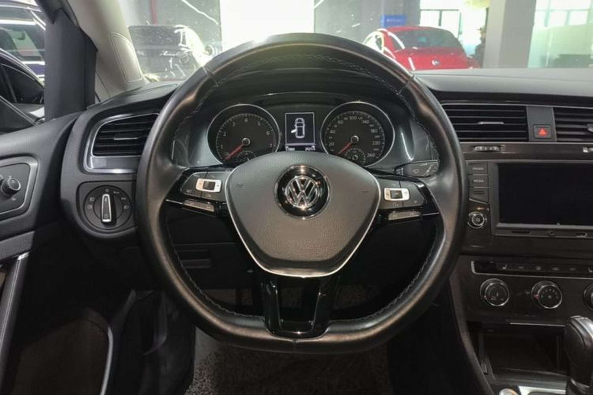 Used Volkswagen Golf 2017 230TSI Automatic Luxury Million-Vehicle Commemorative Edition Steering Wheel