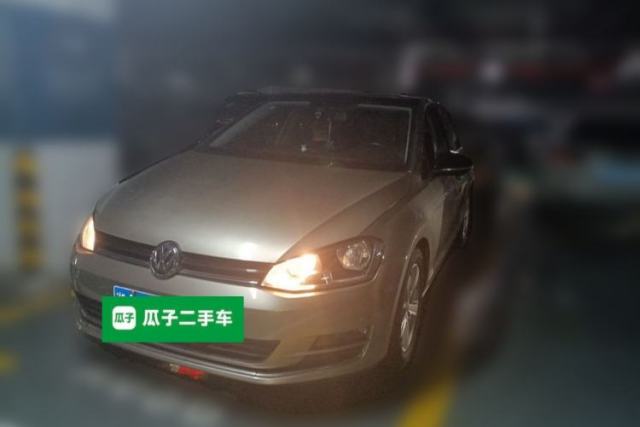 Used Volkswagen Golf 2017 1.6L Automatic Comfort Million-Vehicle Anniversary Edition