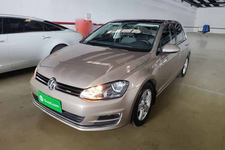 Used Volkswagen Golf 2017 230TSI Automatic Comfort Edition – Celebrating Milestone of One Million Units Guazi used car, China used car export, Used car for sale, Used  cars, Cheapest cars for sale