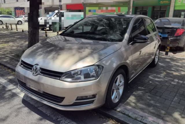 Used Volkswagen Golf 2017 1.6L Automatic Comfort Million-Vehicle Anniversary Edition