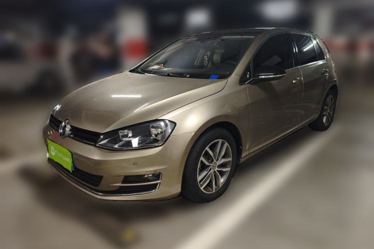 Used Volkswagen Golf 2017 230TSI Automatic Luxury Million-Vehicle Commemorative Edition Guazi used car, China used car export, Used car for sale, Used  cars, Cheapest cars for sale
