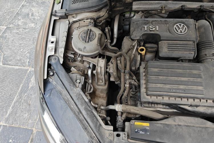 Used Volkswagen Golf 2017 230TSI Automatic Comfort Edition – Celebrating Milestone of One Million Units Engine Bay Right