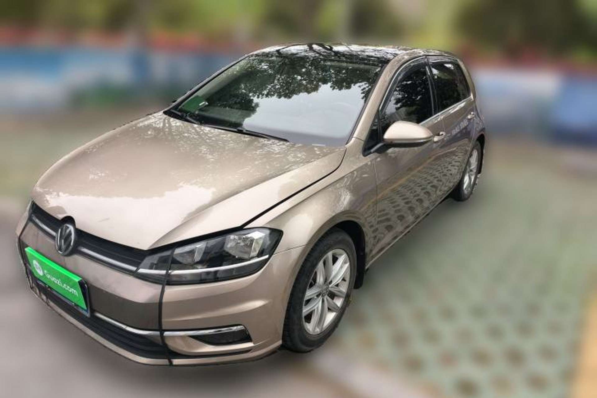 Used Volkswagen Golf 2017 1.6L Automatic Comfort Million-Vehicle Anniversary Edition Front Left 45 Deg