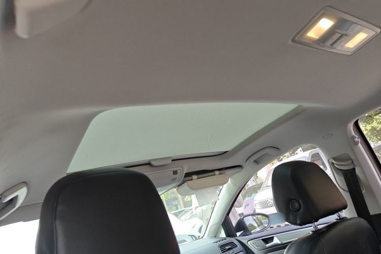 Used Volkswagen Golf 2017 230TSI Automatic Comfort Edition – Celebrating Milestone of One Million Units Headliner